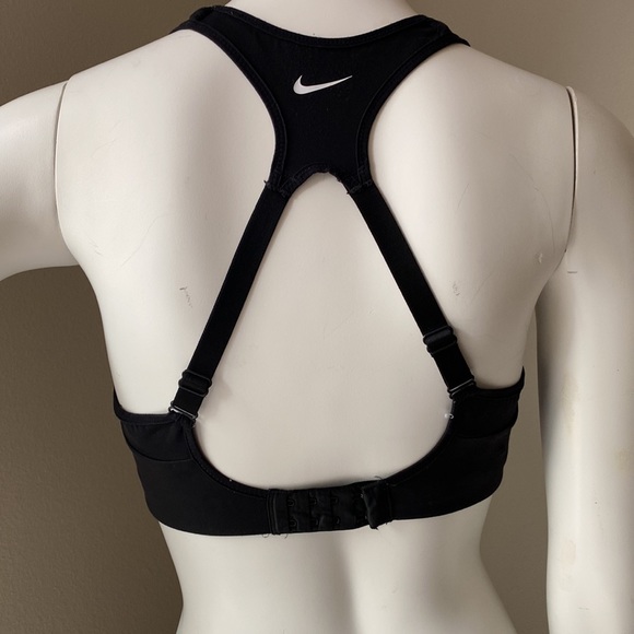 Nike Molded Cup Sports Bra - Picture 3 of 8